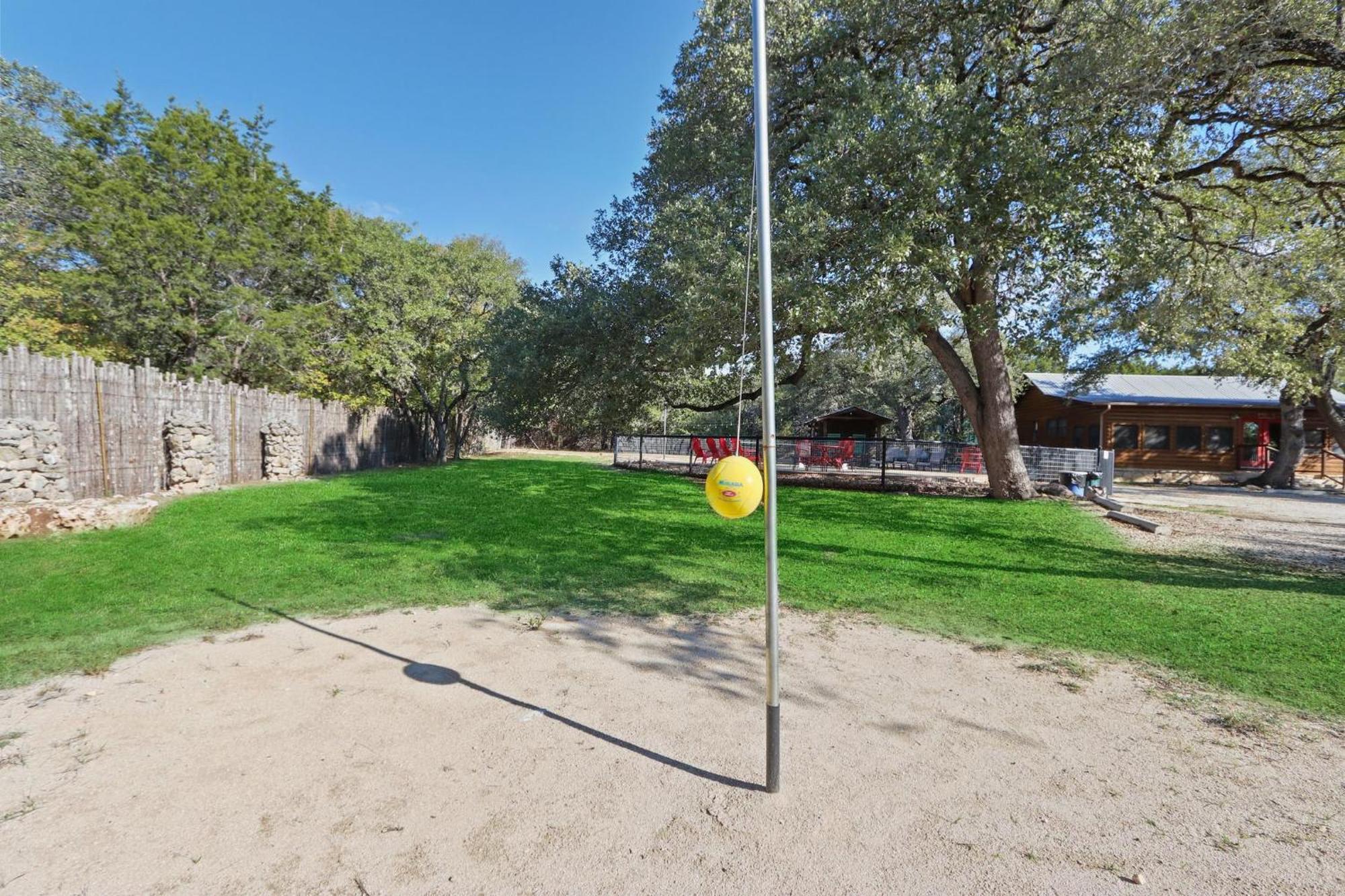 Wimberley Log Cabins Resort And Suites- Unit 5 Экстерьер фото
